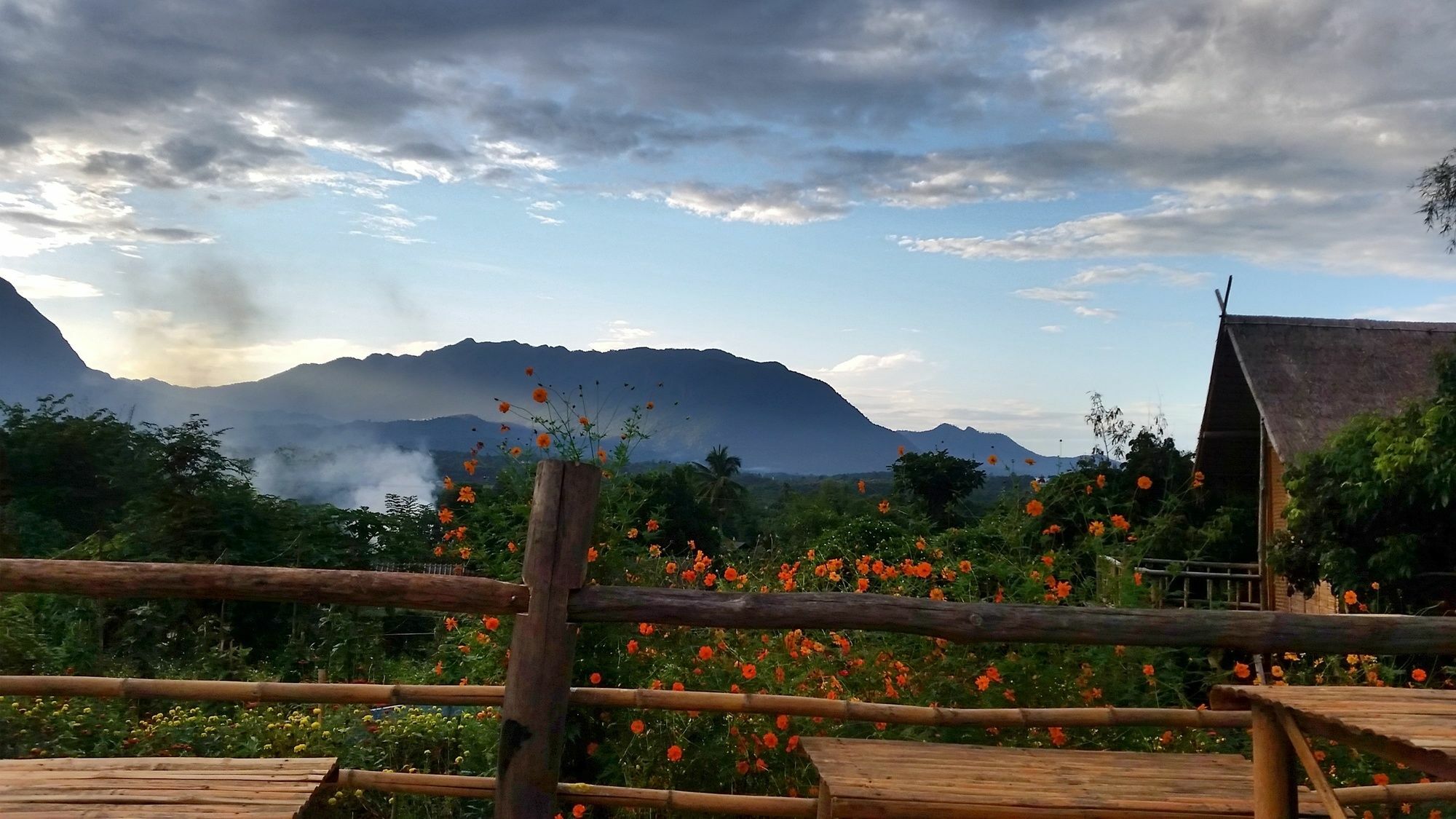 Baan Aingdoi Homestay, تْشينغْ داوْ المظهر الخارجي الصورة